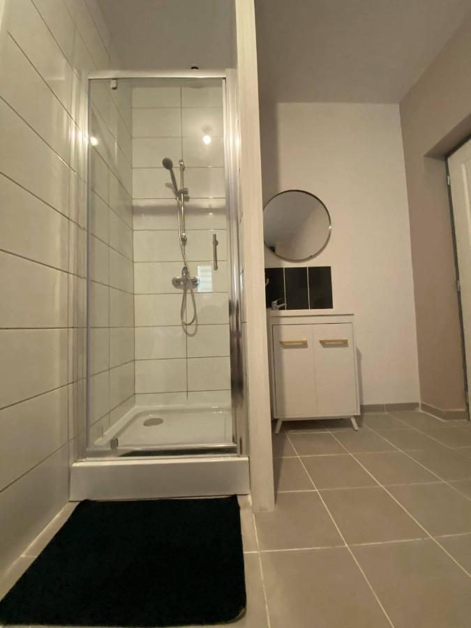 Ng Suite Home Edouard Roussel Roubaix Esterno foto
